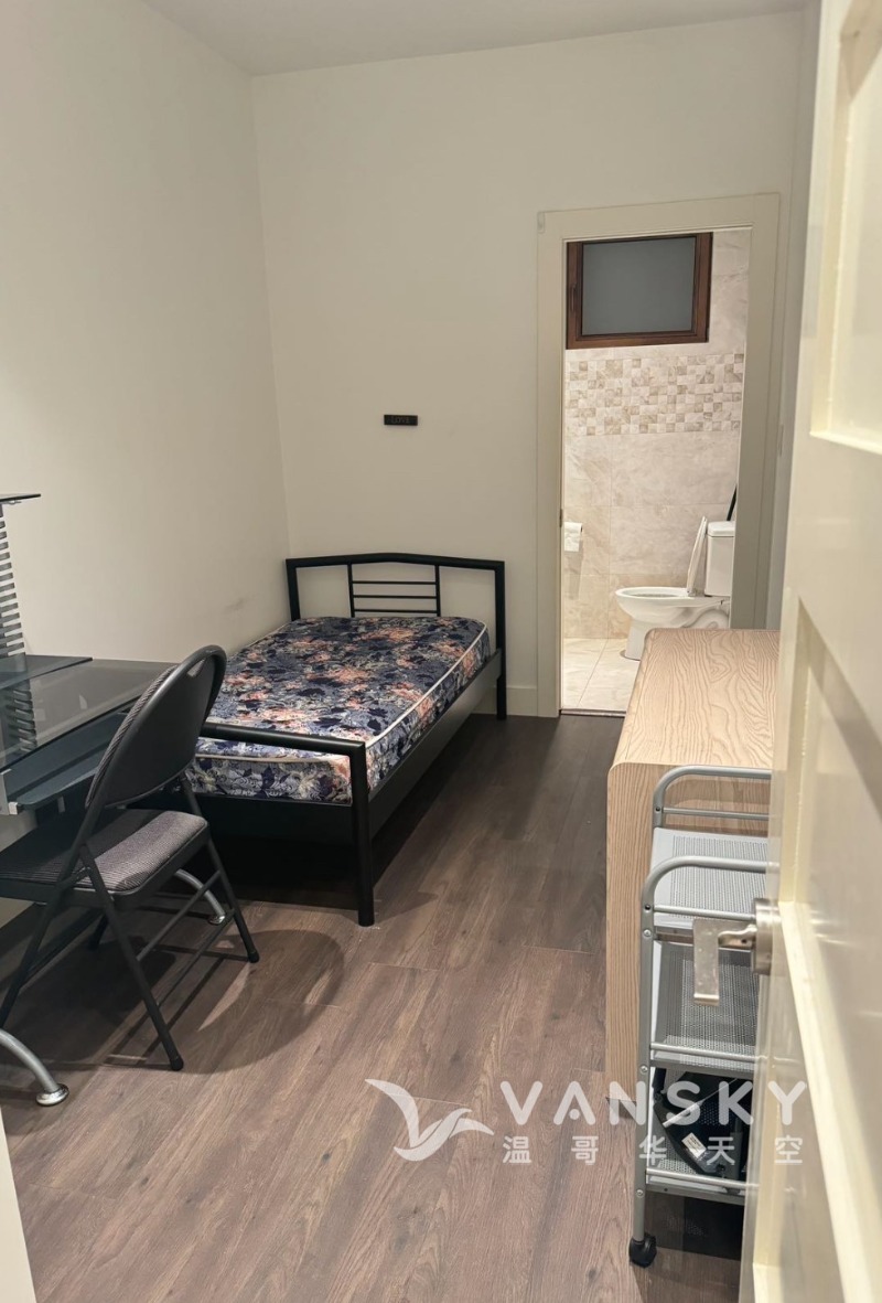 251120222341_1891 楼下-1.jpg